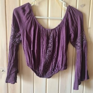 Flared sleeved cropped blouse